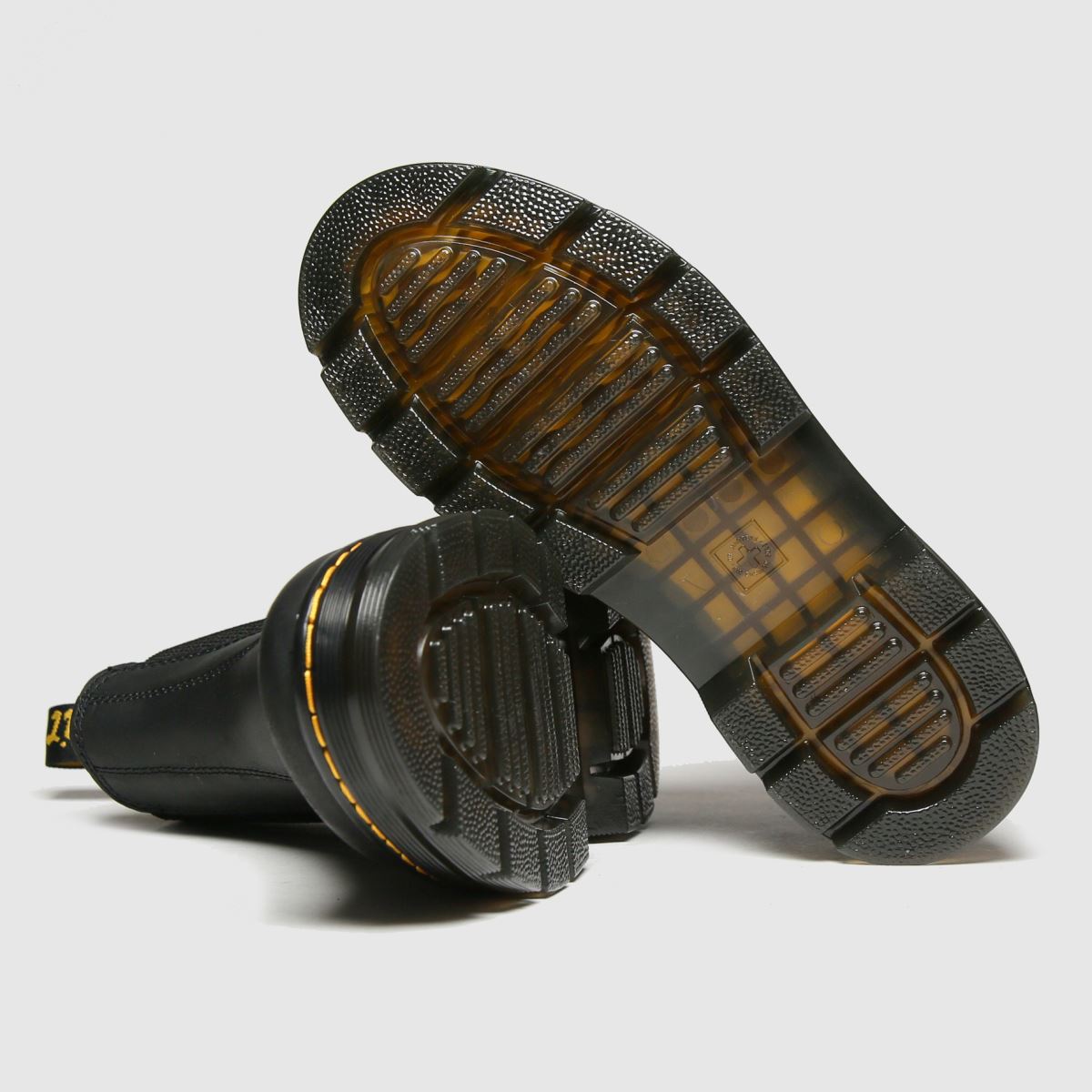 Dr. Martens Embury Chelsea Csizma Fekete Színben