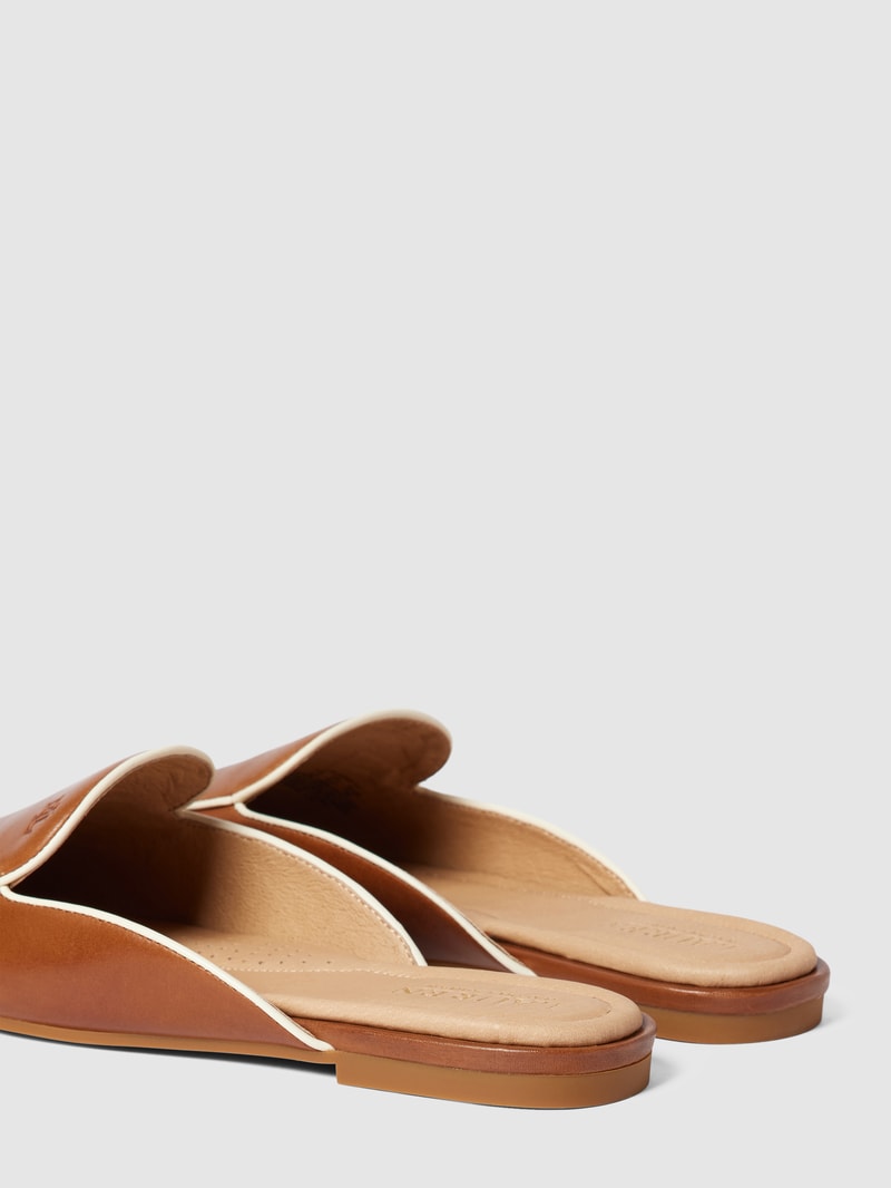 Pantoletten aus Leder mit Label-Detail Modell 'ALIANA' in cognac