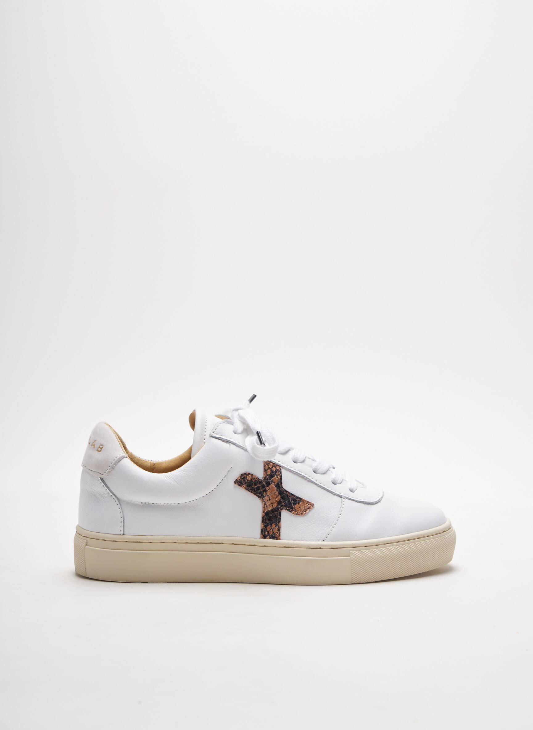 Newlab Baskets Femme couleur blanc