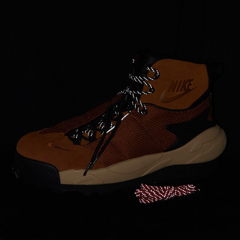 NIKE x Sacai Magmascape 