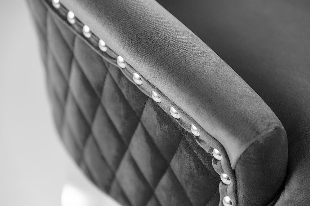 riess-ambiente Polsterstuhl CASTLE DELUXE grau / silber (Einzelartikel, 1 St), Esszimmer · Samt · Edelstahl · mit Löwenkopf-Griff · Barock Design