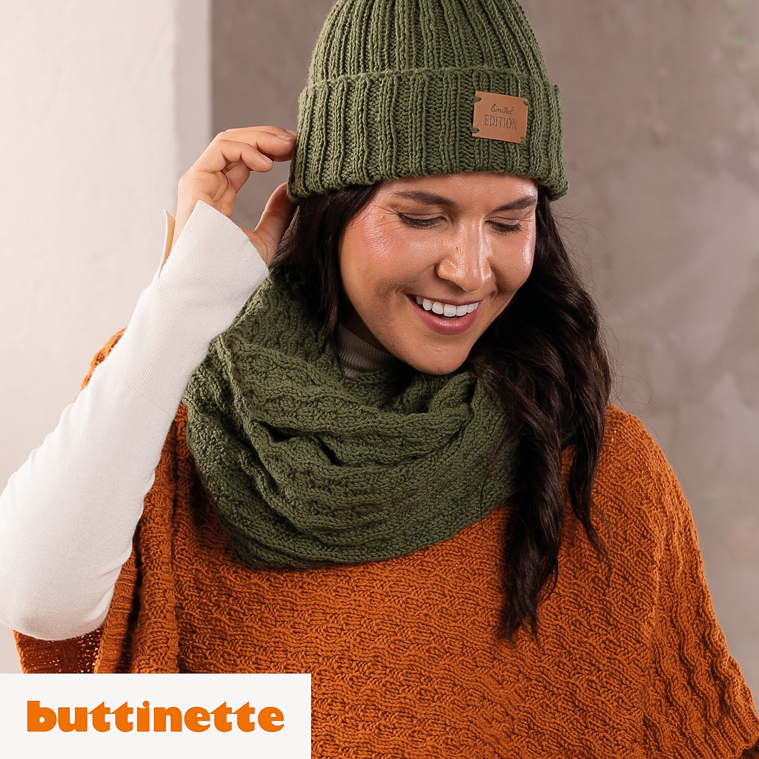 Strickanleitung – Quergestrickter Loop aus Woll Butt Imke