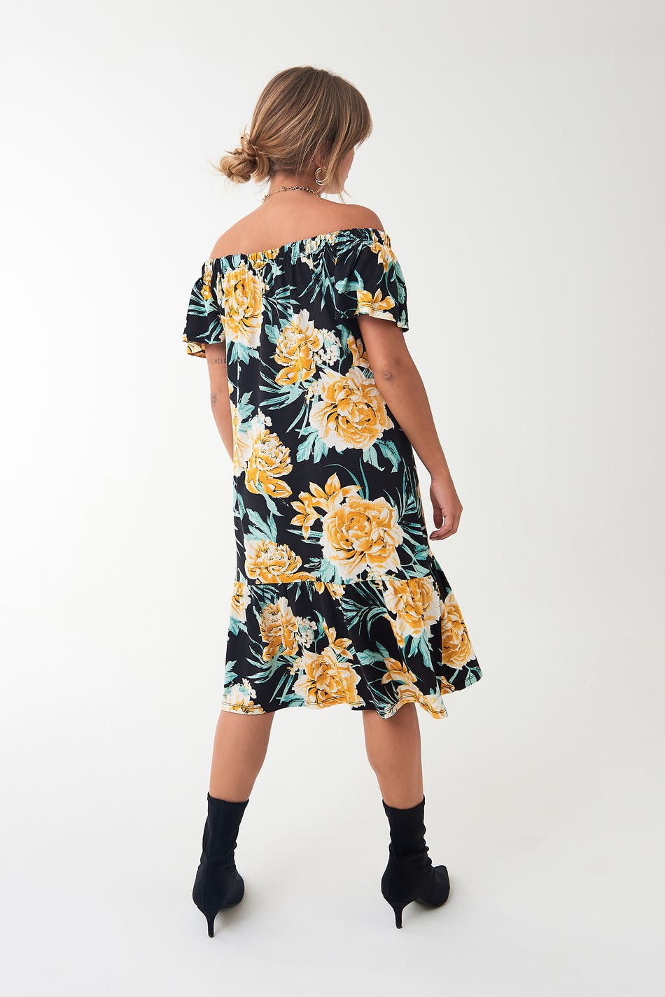 Lykke off shoulder dress