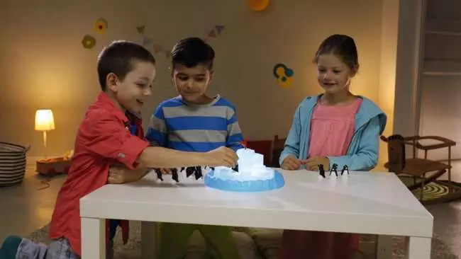 Plitsch - Platsch Pinguin - Kinderspiel ab 4 Jahren