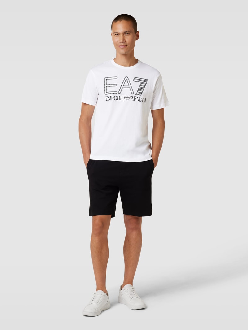 T-Shirt mit Label-Print in weiß