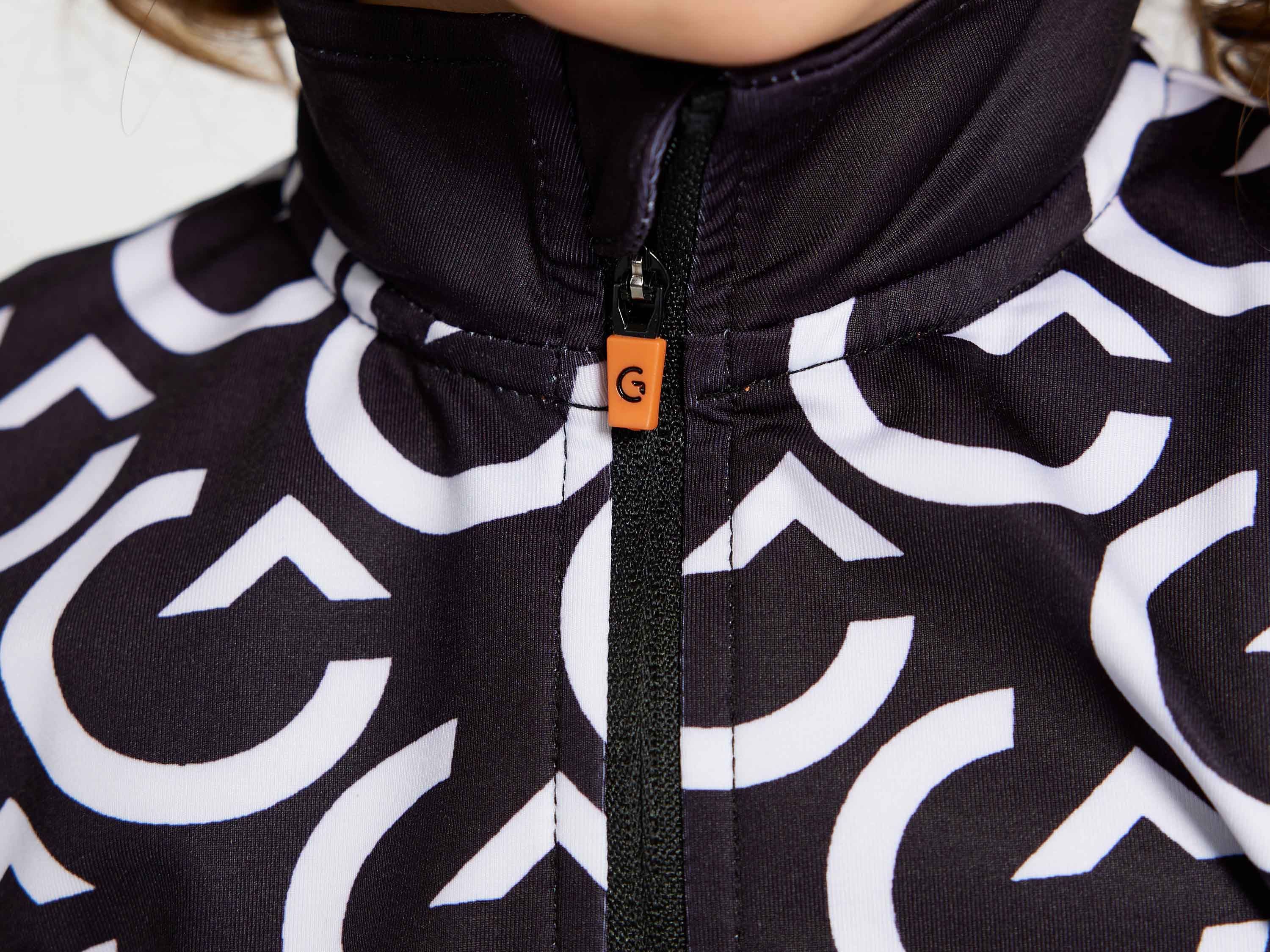 Gareth & Lucas Fifty-Six Kinder Black Skipully