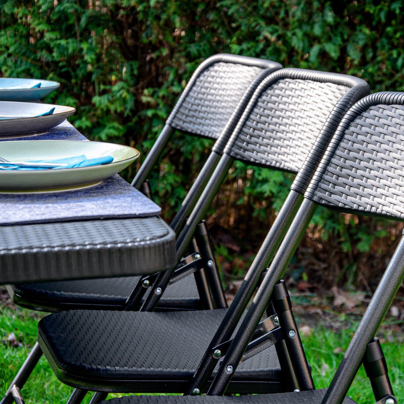 AMANKA Klappstuhl 2er Set Klappstuhl Balkonstuhl in Rattan-Optik, bis 150kg 50x46x83,5cm Schwarz