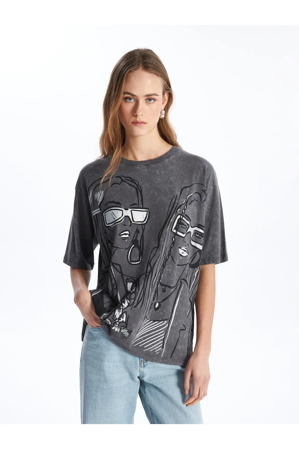 LC Waikiki  Bedrucktes, kurzärmliges Oversize-Damen-T-Shirt mit Rundhalsausschnitt