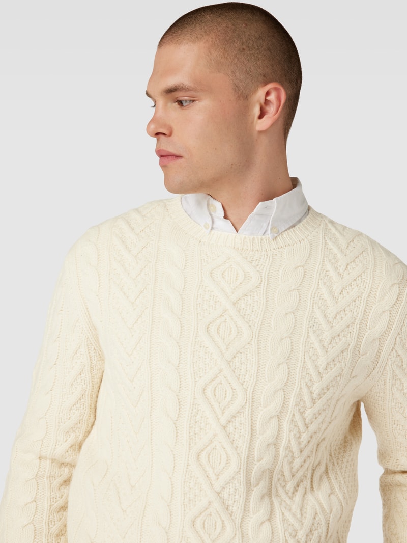 Strickpullover mit Zopfmuster in offwhite
