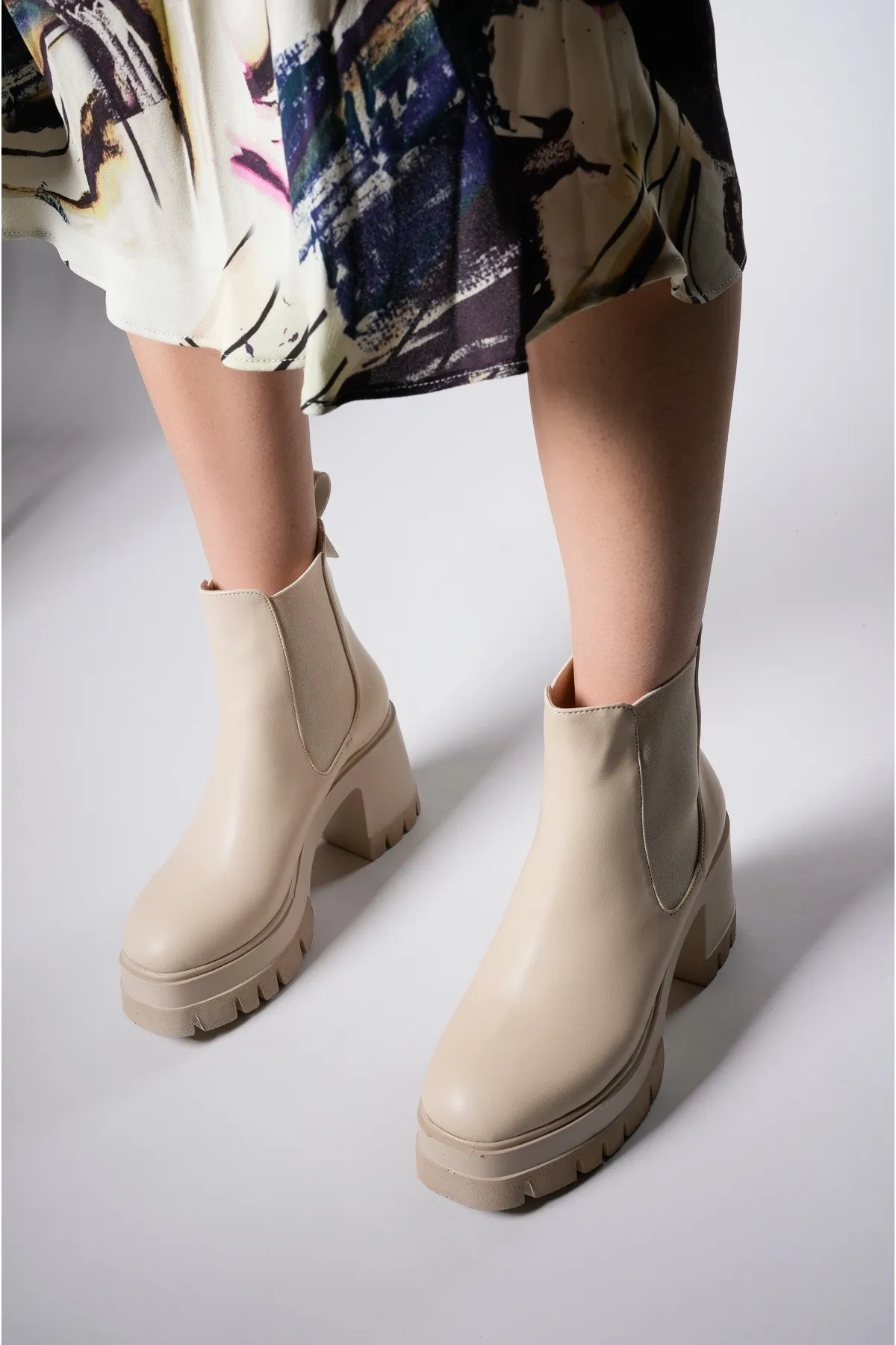 Riccon  Damen-Stiefel mit Absatz in Beige-Haut