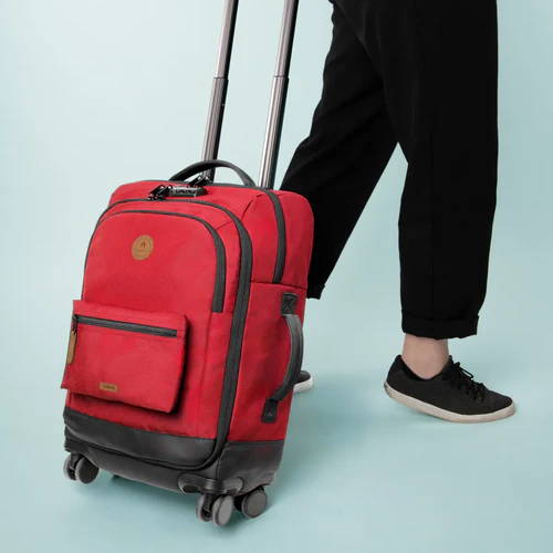 Cebu Small Pink 4-Wheel Soft Suitcase