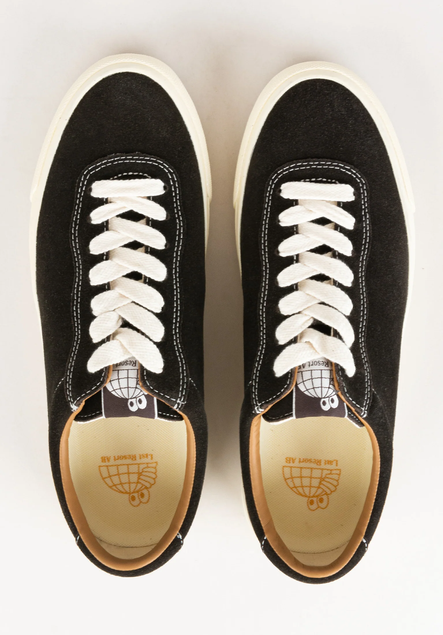 VM001 Suede Low