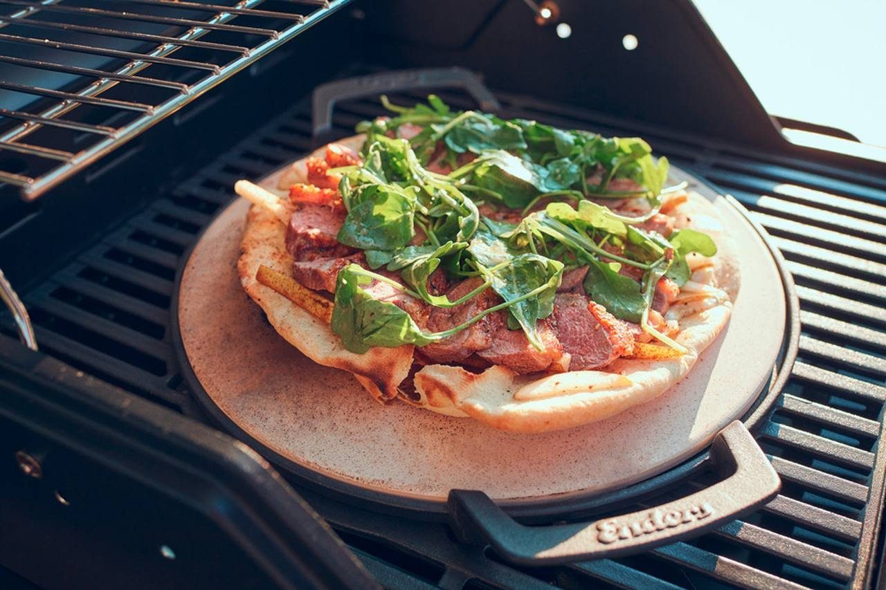 Enders® Pizzastein, Keramik, Switch Grid Pizzastein Ø 31,5 cm - Für bequemes Zubereiten einer knusprigen Pizza oder süßen Gebäcks