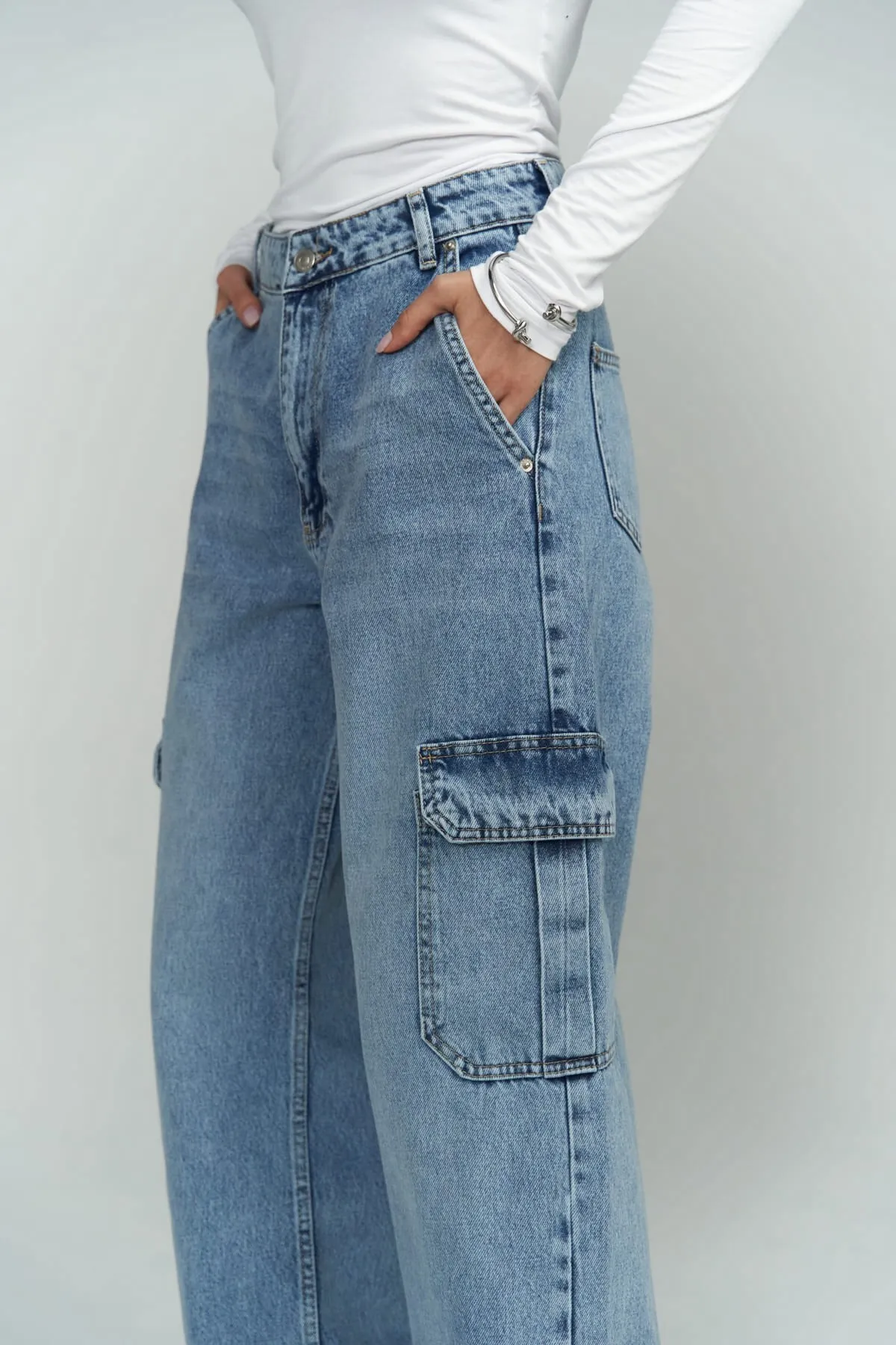 MAİ COLLECTİON  Montes – Blaue Cargo-Jeanshose
