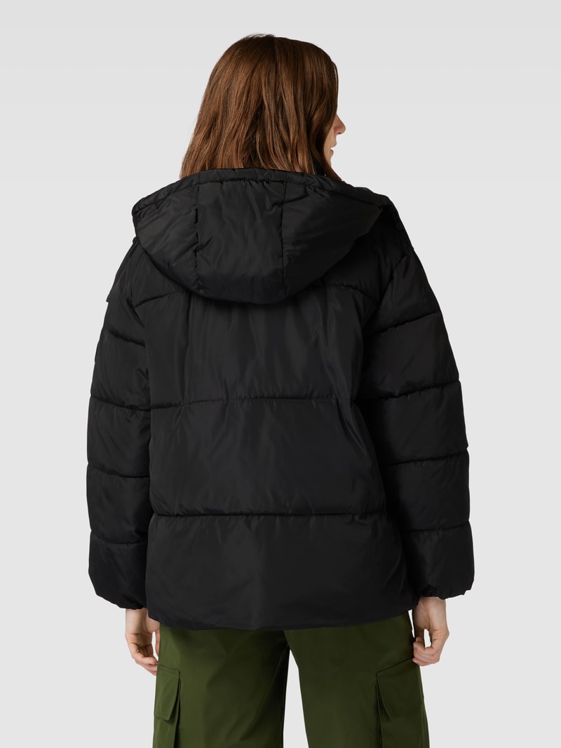 Steppjacke mit Pattentaschen Modell 'NORA' in schwarz