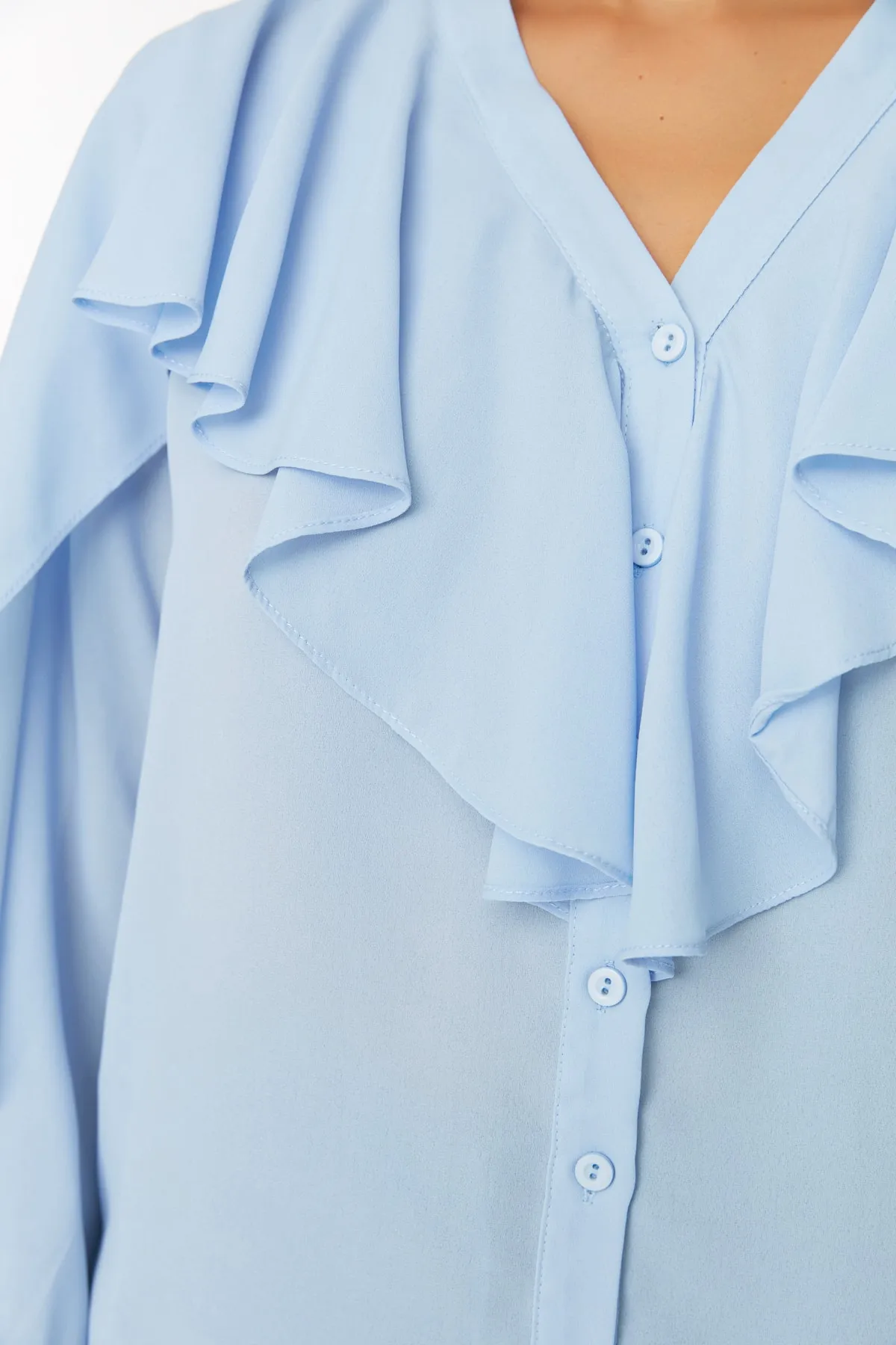 Trendyol Collection  Blaue Chiffonbluse mit gewebtem Volant TWOAW22BZ0562