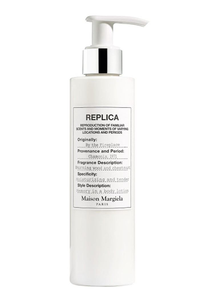 O replică a loțiunii de corp Maison Margiela, pentru utilizare lângă șemineu.
