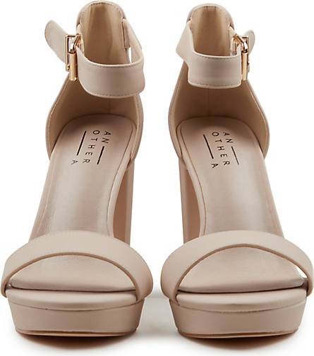 Another A Sandalette