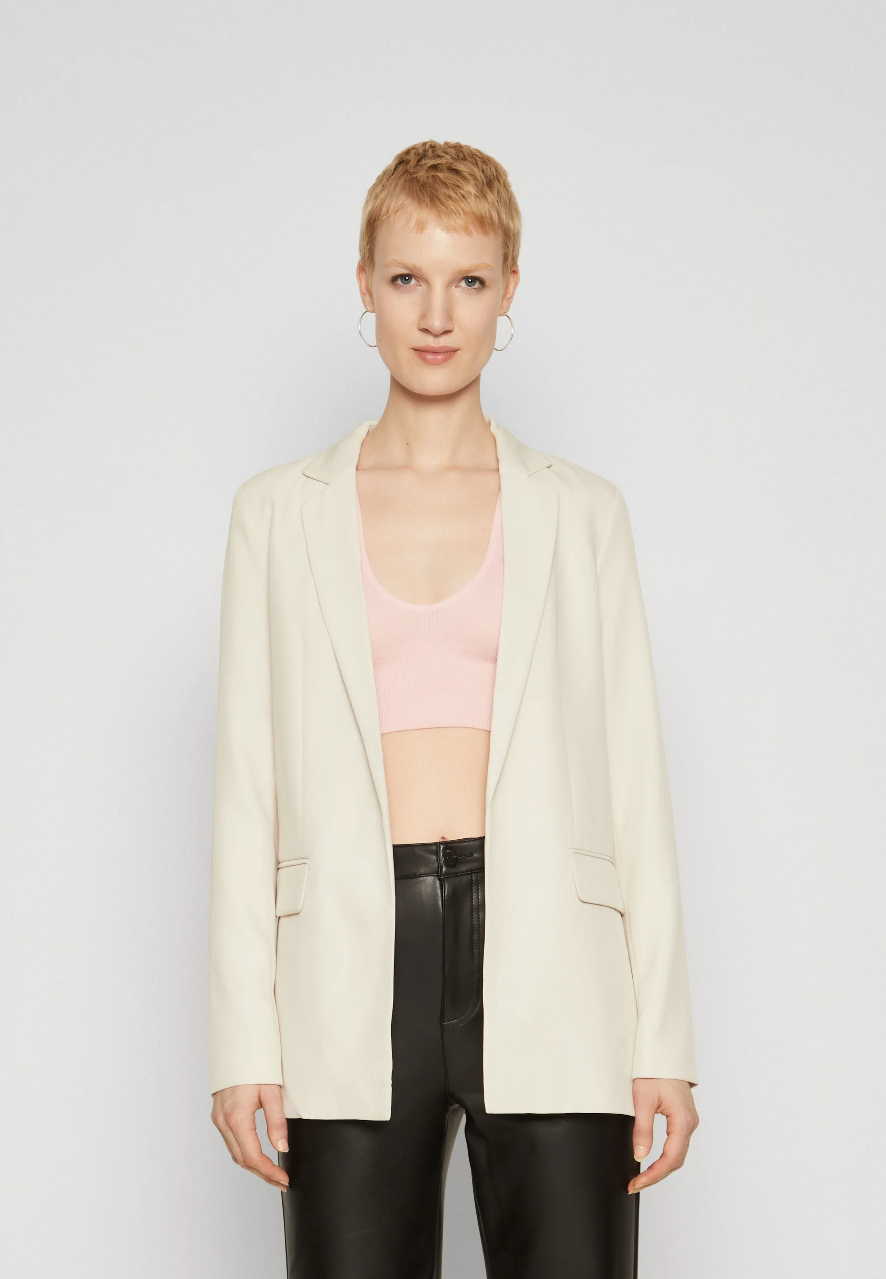 ONLY Tall ONLELLY LIFE LOOSE BLAZER - Abrigo corto