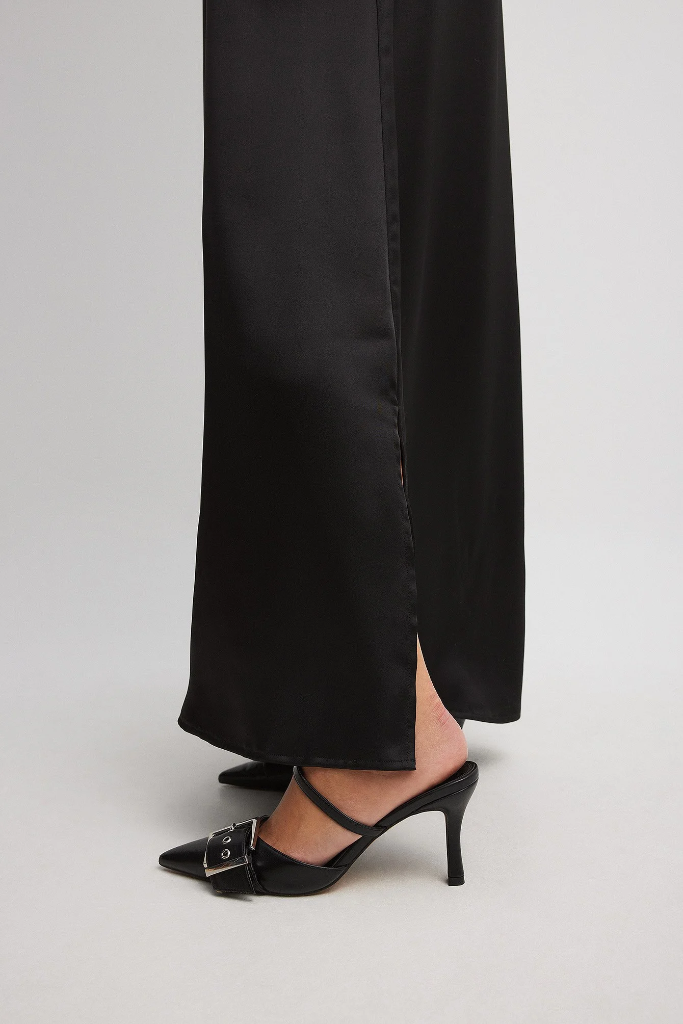 Satin Maxikleid