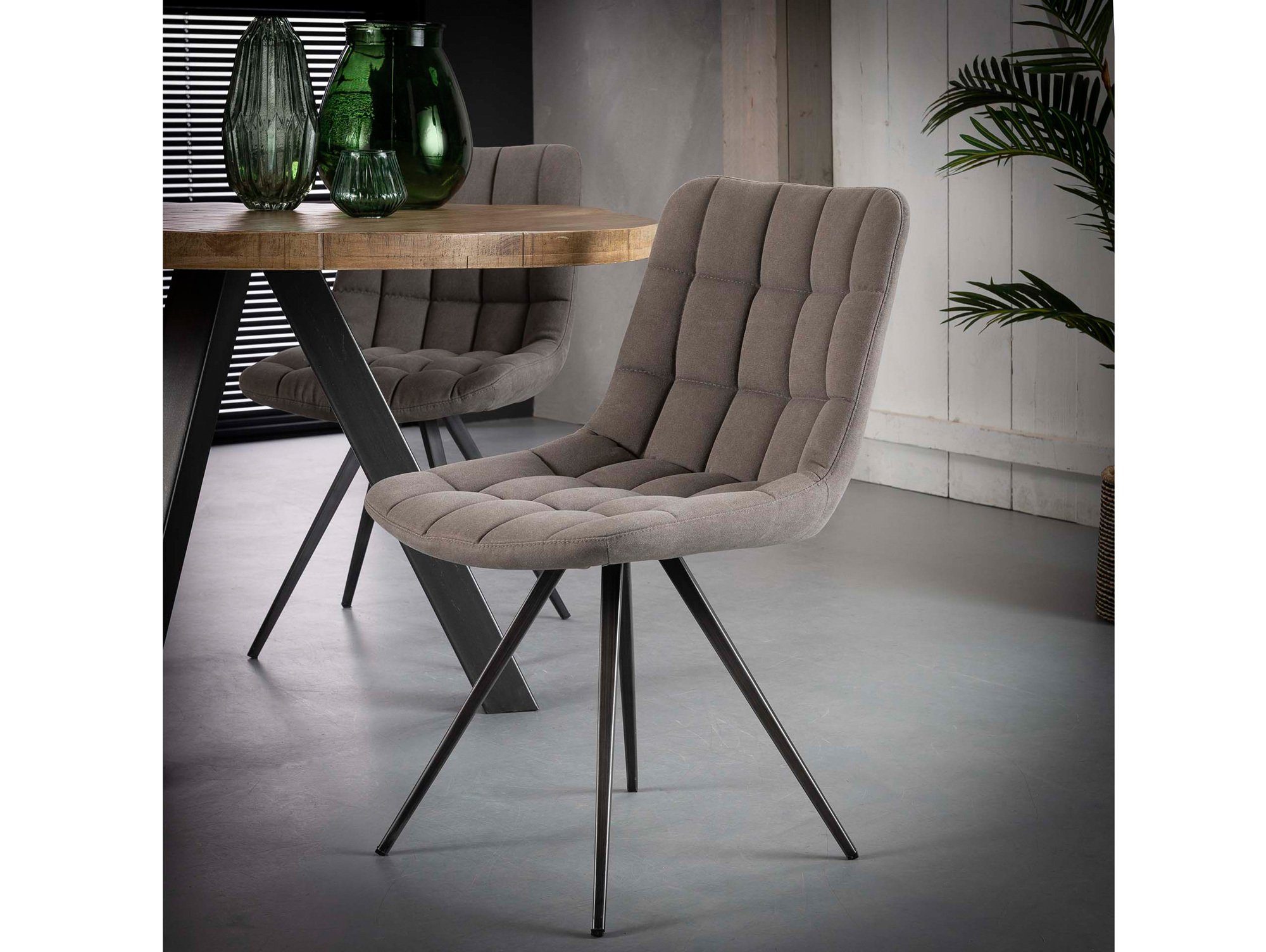 Moebel-Eins Schalenstuhl, DORGI Schalenstuhl, Material Stoff/Metall, Jeansstoff