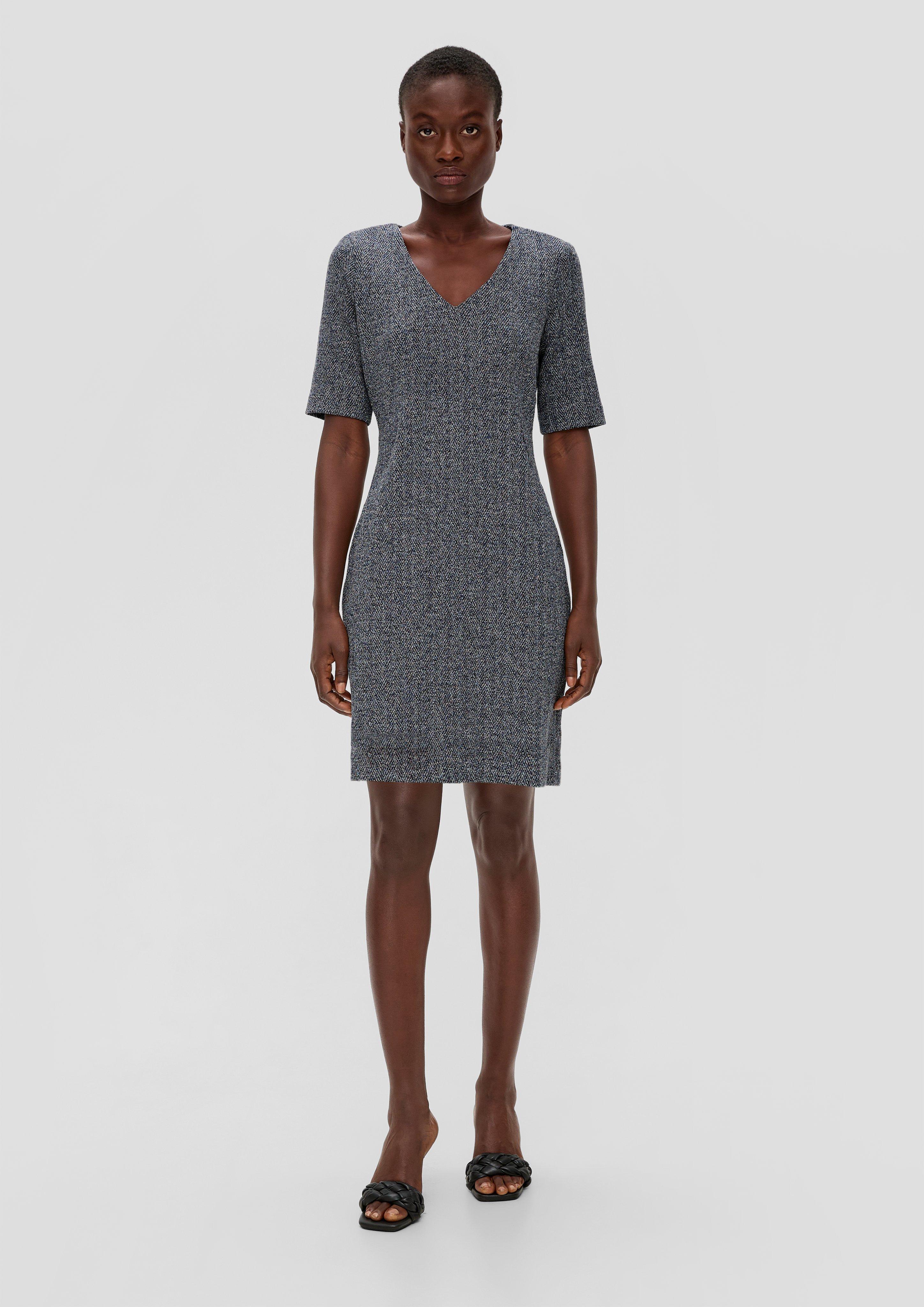 Interlockjersey-Kleid mit V-Ausschnitt  2141962-69Q1
