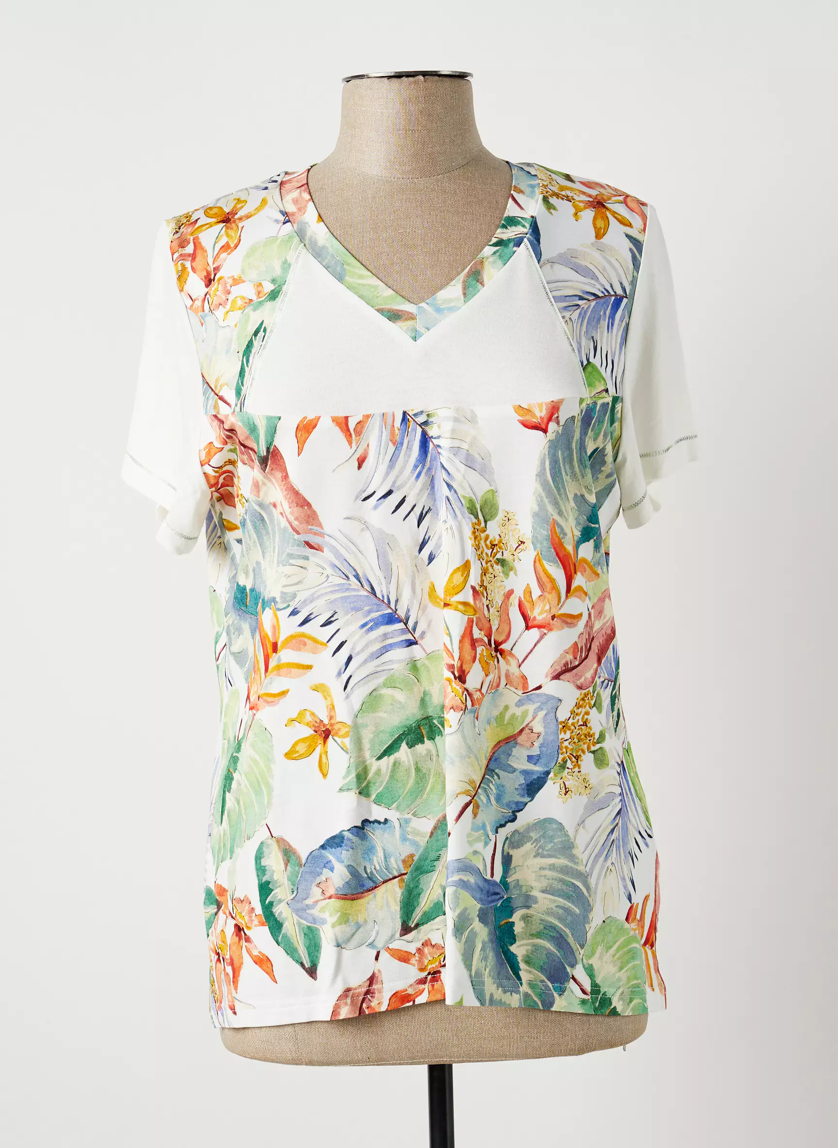 Guy Dubouis Tshirts Femme couleur blanc
