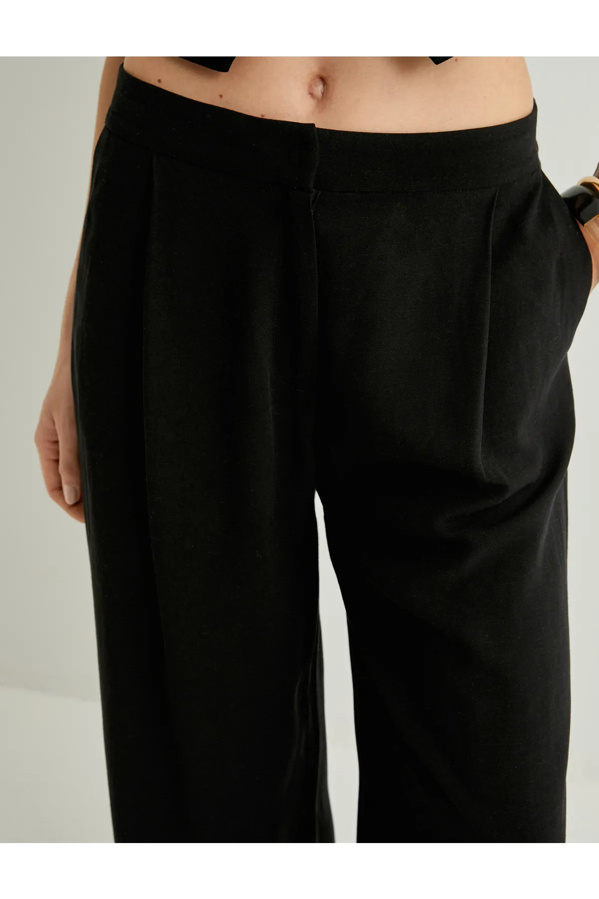 Koton  Hose mit weitem Bein aus Viskose-Leinen-Mischgewebe mit normaler Taille