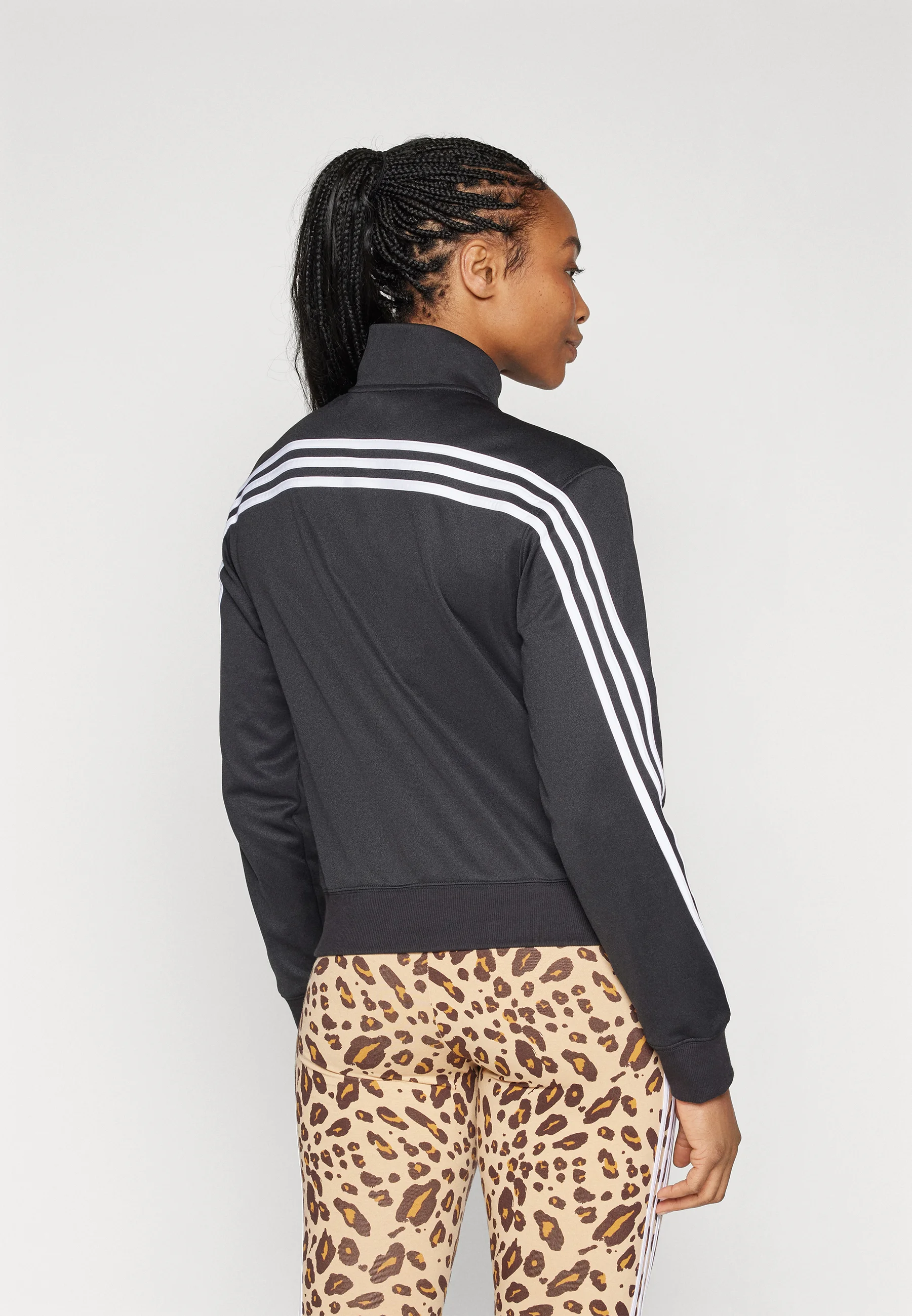 Sudadera adidas Sportswear ICONIC WARPPING SNAP