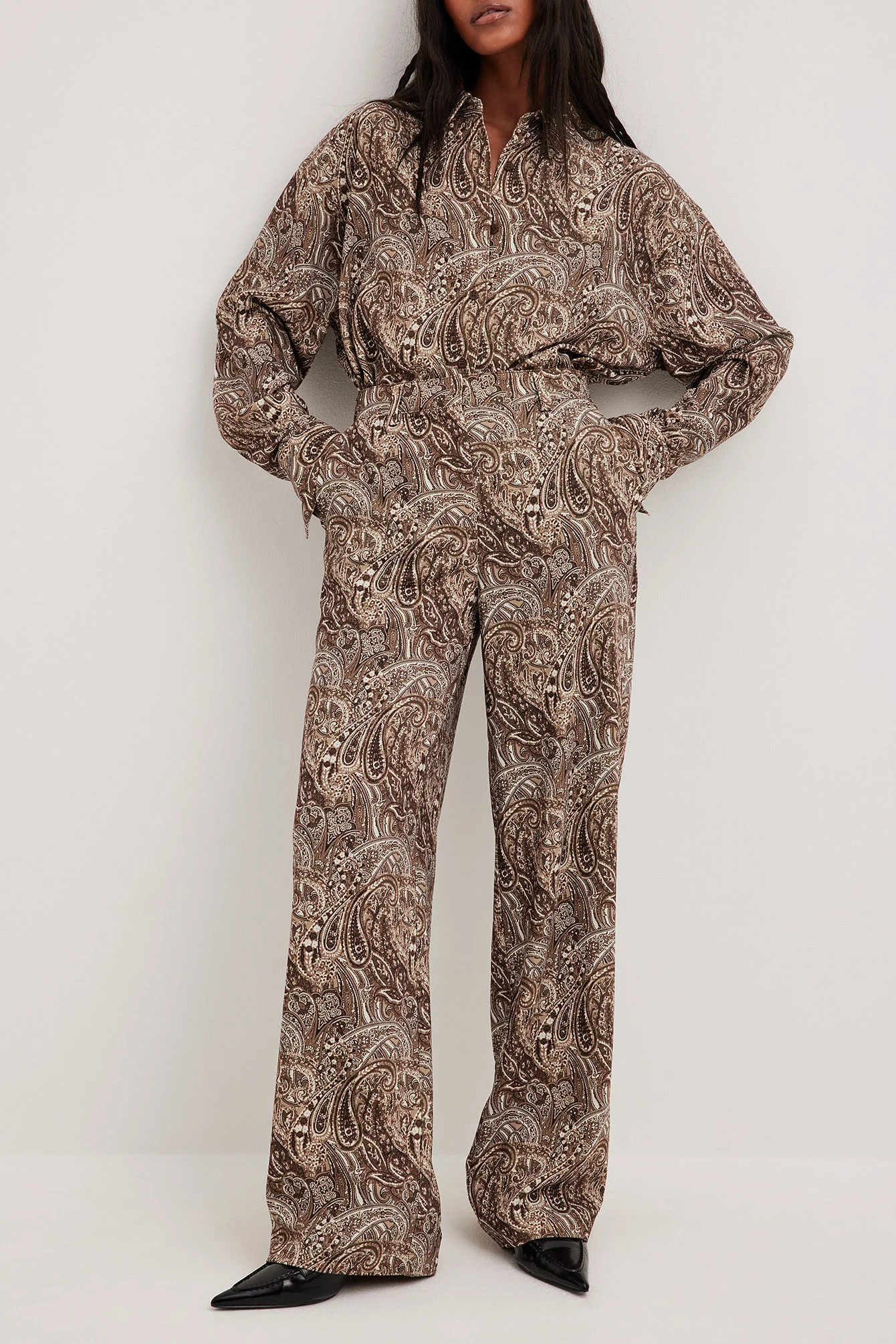 Fließende Hose mit hoher Taille