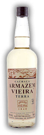 Armazem Vieira Cachaca TERRA Armazem Vieira Cachaca TERRA Eine ausgeglichene Komplexität, die weit über eine erlesene Cachaça hinaus reicht. Alter 12 J. - 0,7	 Liter - Vol 40%