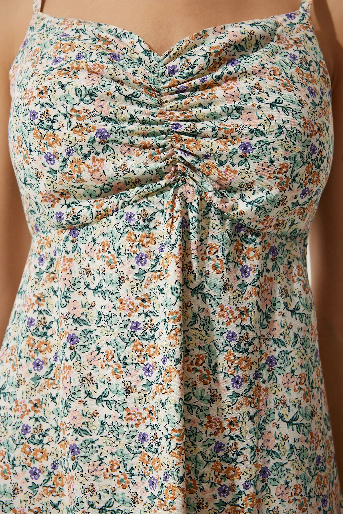 Happiness İstanbul  Cremegrünes Viskosekleid mit gemusterten Trägern für Damen, UB00236