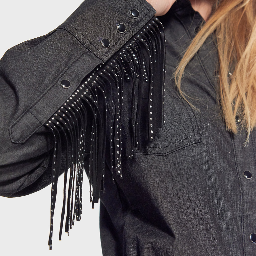 NOYCE  Chemise en jean slim Femme noire avec franges à clous