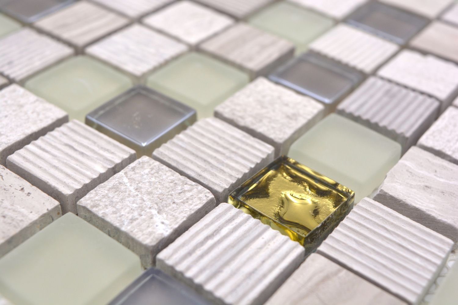 Mosani Mosaikfliesen Glasmosaik Naturstein Mosaik hellgrau gold matt / 10 Matten