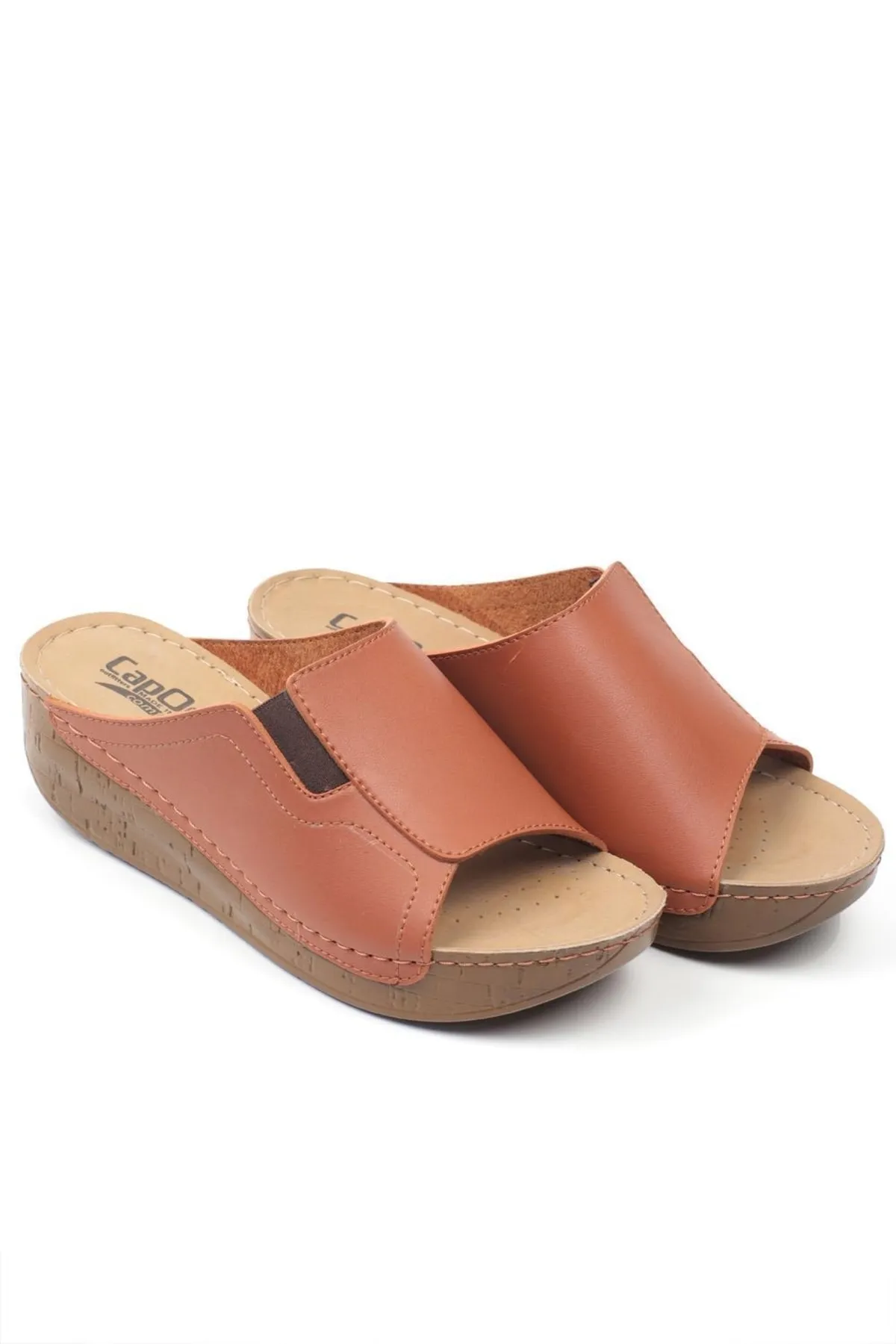 Capone Outfitters  Anatomisch weiche, bequeme Mutterhausschuhe mit Keilabsatz