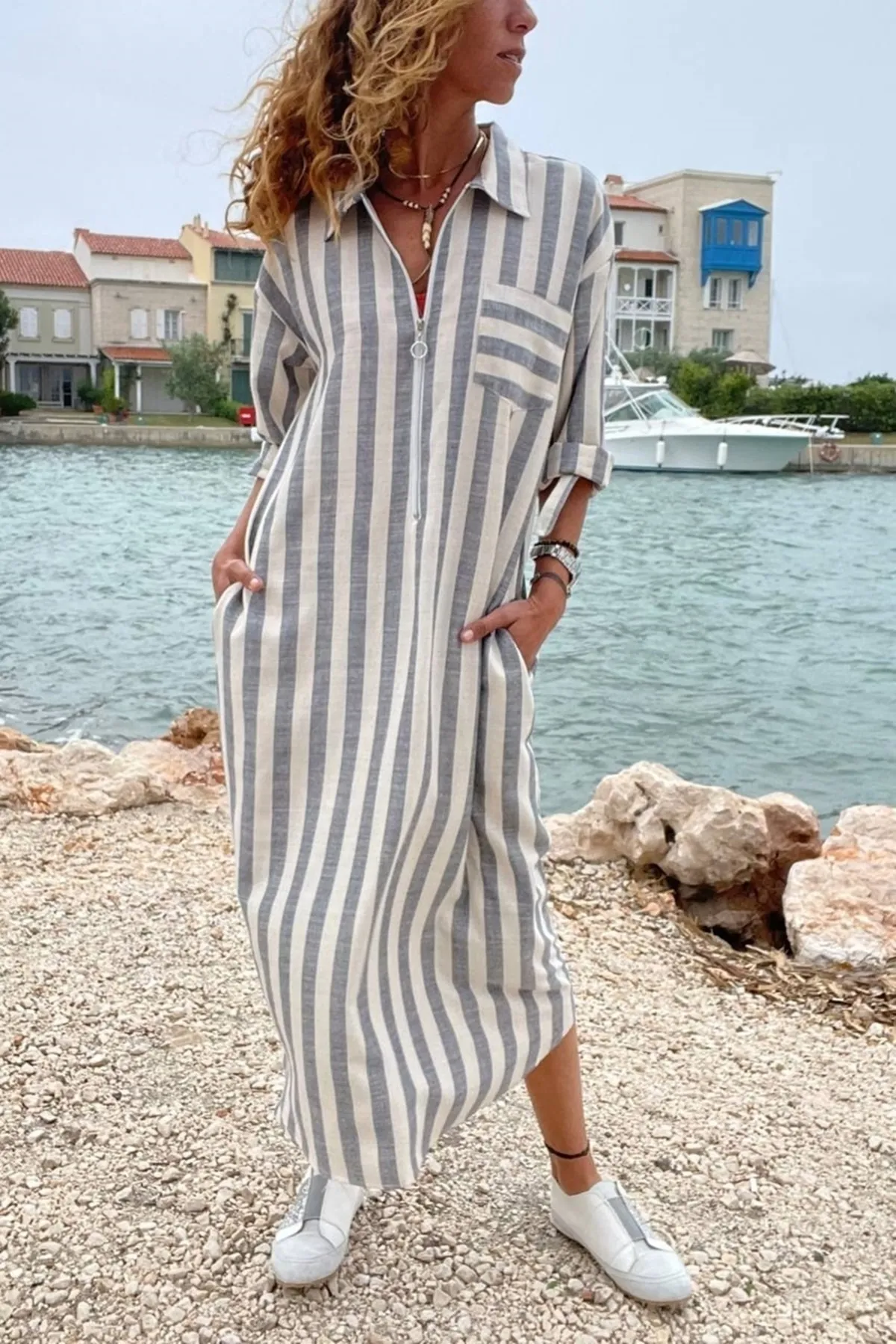 Güneşkızı  Schwarzes Damen-Freizeitkleid mit gestreiften Taschen und Reißverschluss, Bst3388