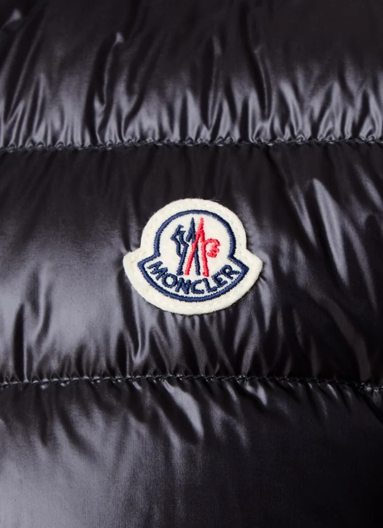 Colete acolchoado Moncler Gui com enchimento de plumas e logotipo.