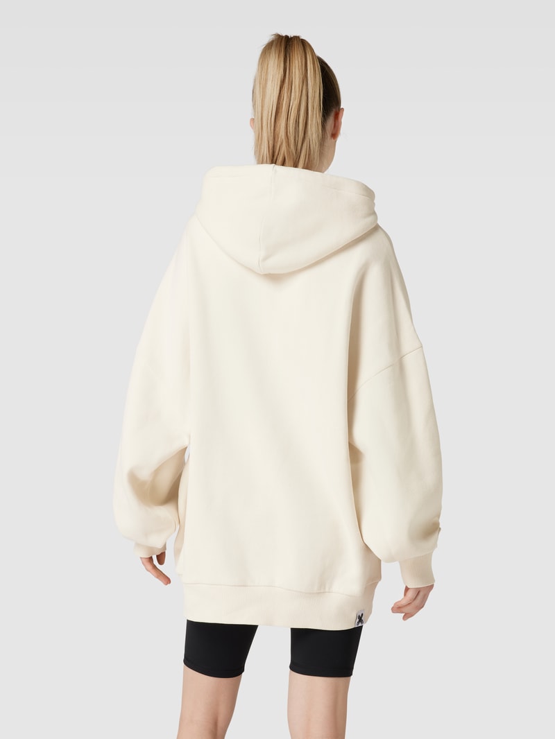 Hoodie mit Känguru-Tasche in offwhite