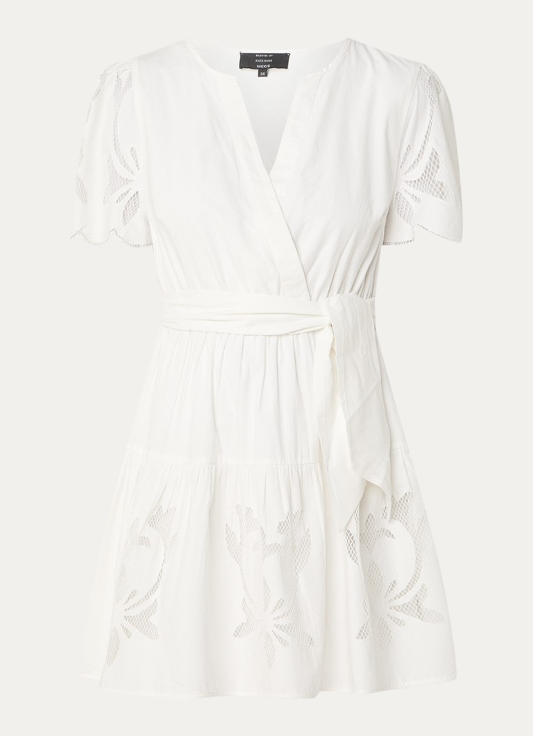 Robe tunique courte NIKKIE Durban avec motif ajouré et ceinture à nouer