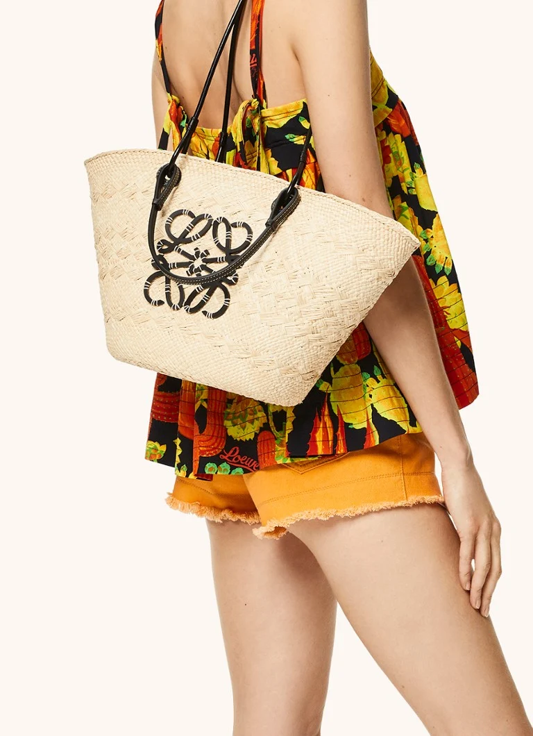 LOEWE Anagram Basket iepirkumu soma ar teļa ādas detaļām