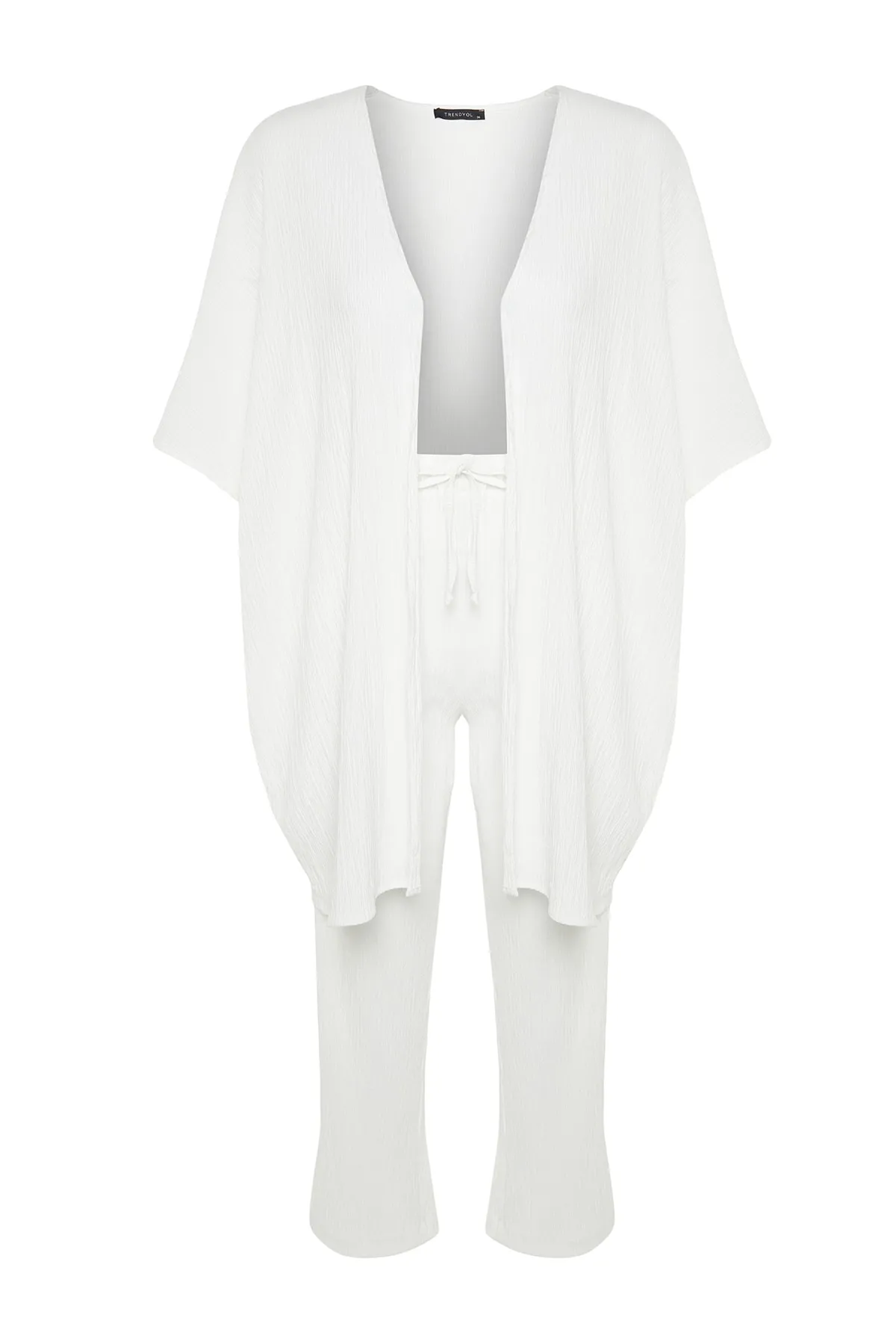 Trendyol Collection  Ecru gewebtes Kimono-Hosen-Set TBESS23AU00149