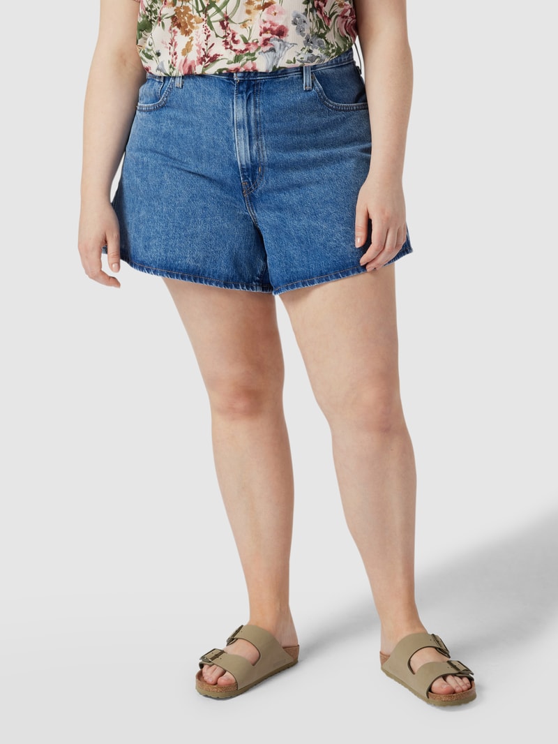 PLUS SIZE High Waist Jeansshorts mit Label-Patch in hellblau