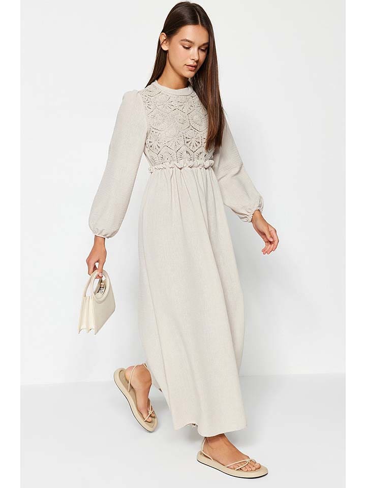 trendyol Kleid in Creme günstig kaufen