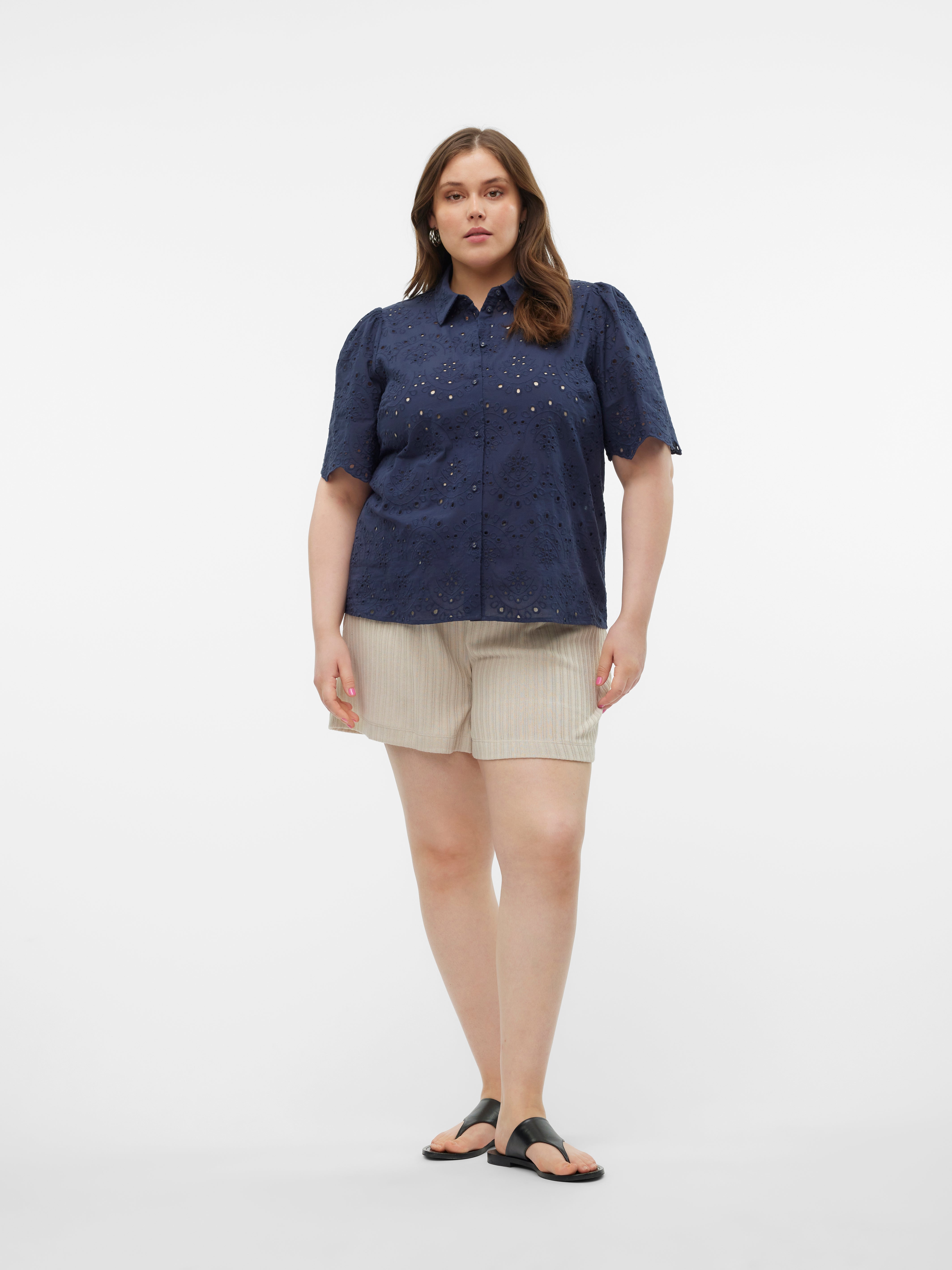 VMCOLIVA Shorts
