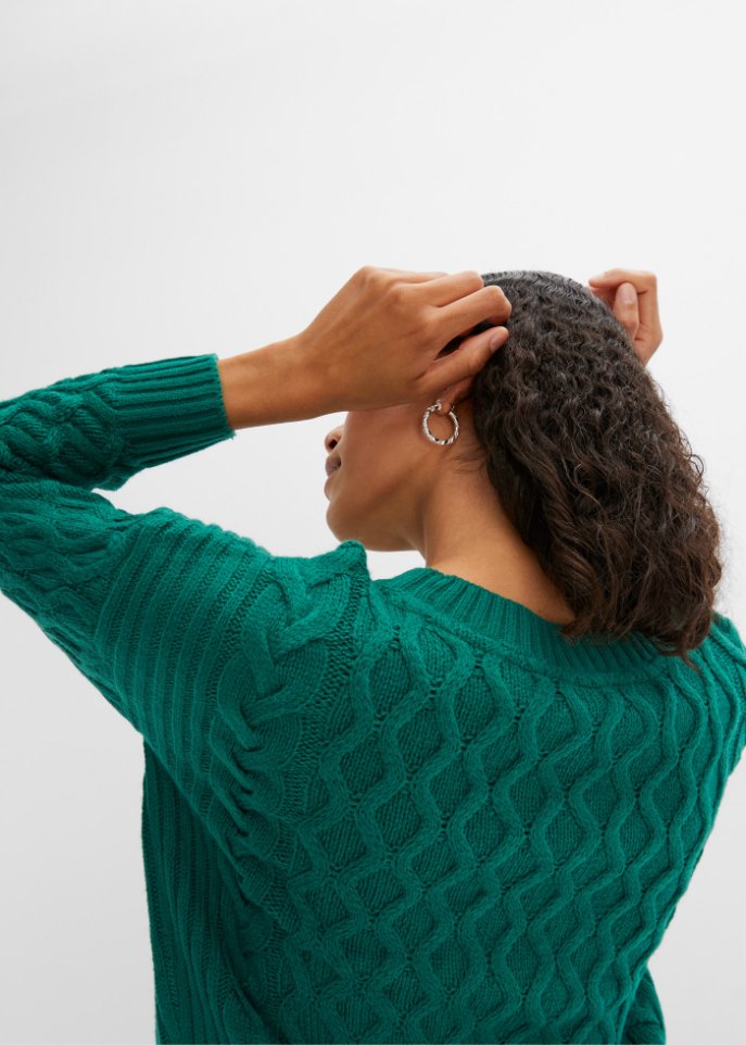 Strickpullover mit Zopfmuster