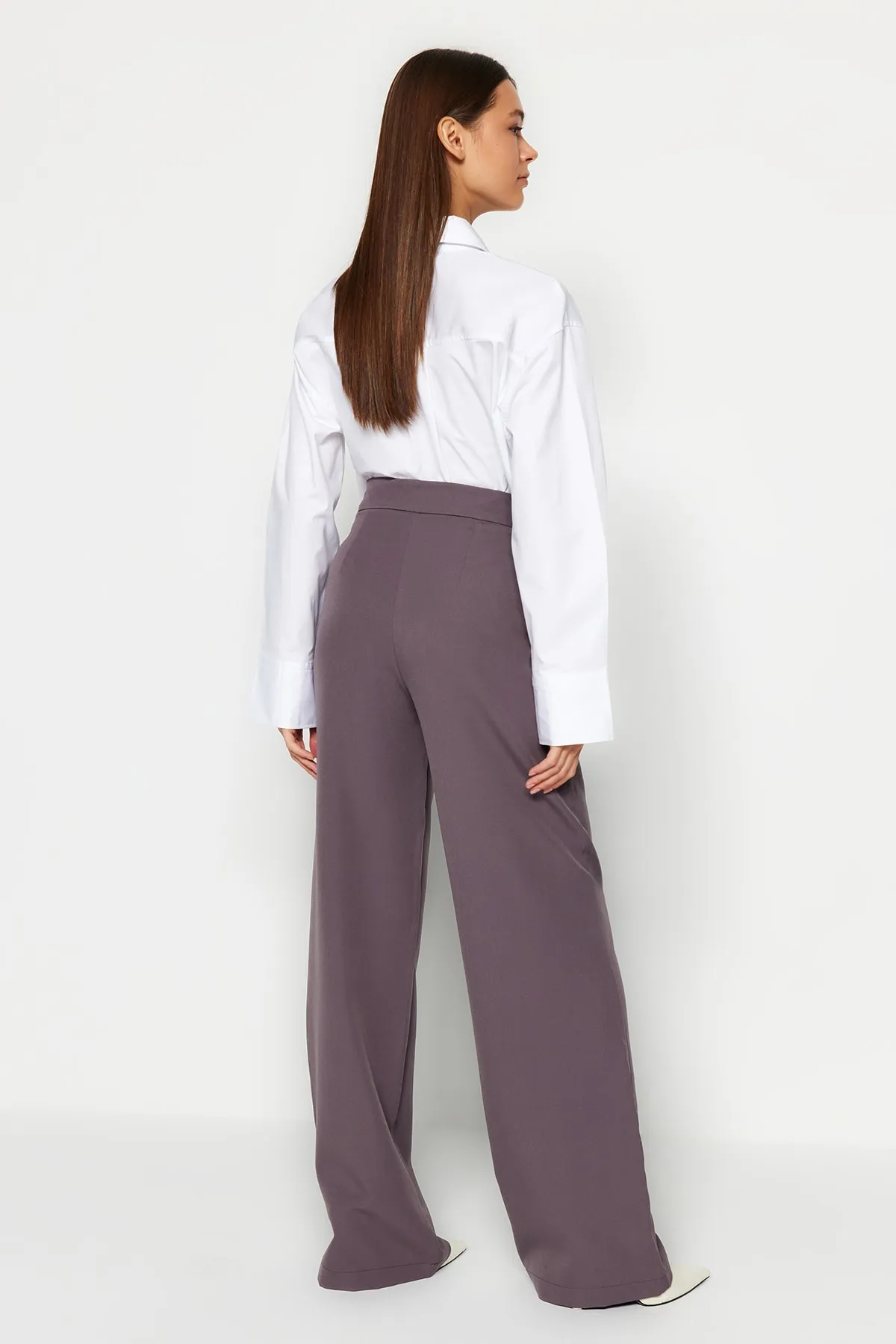 Trendyol Collection  Anthrazitfarbene Hose mit weitem Bein TWOAW22PL0139