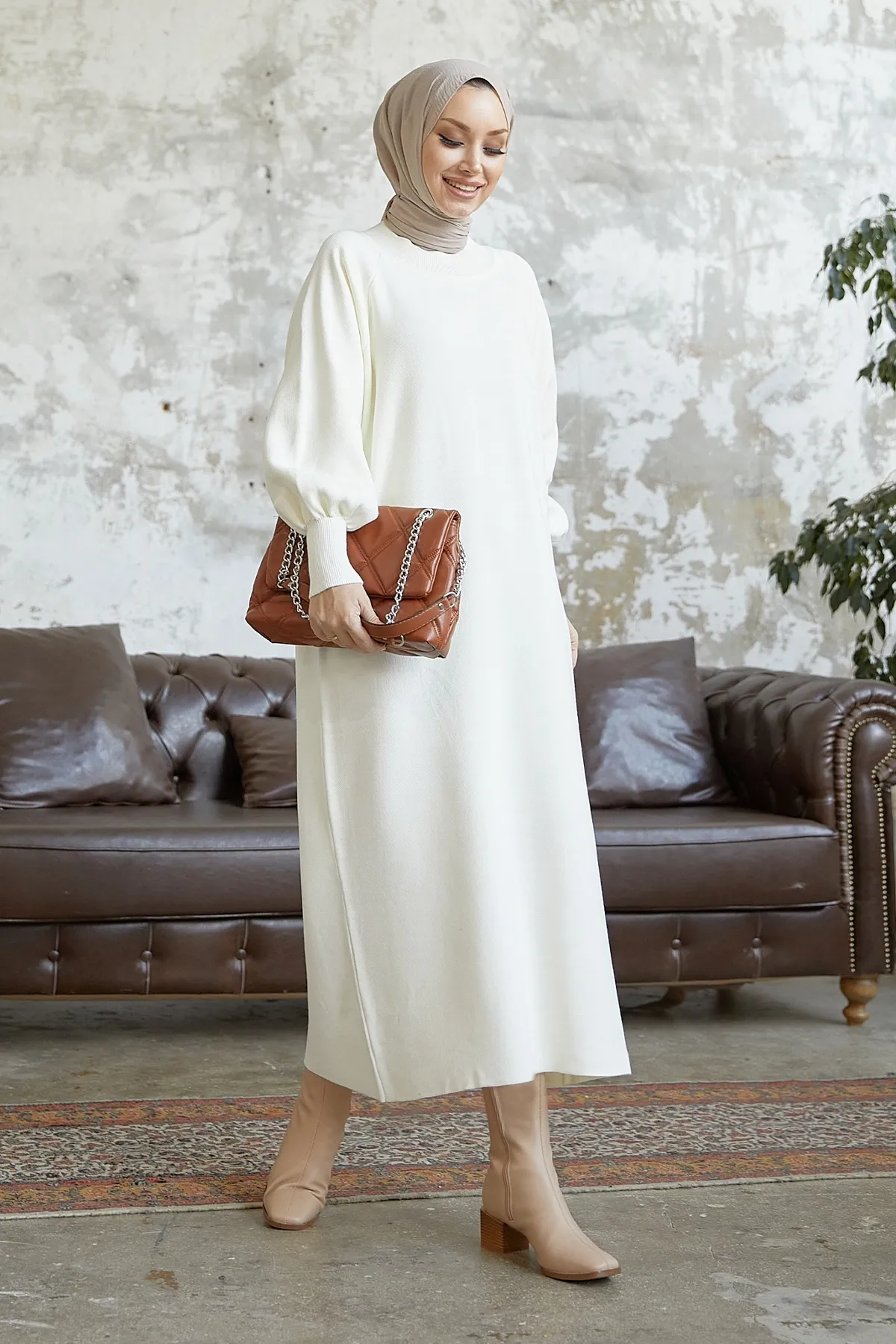 InStyle  Mina Strickkleid mit Ballonärmeln – Weiß