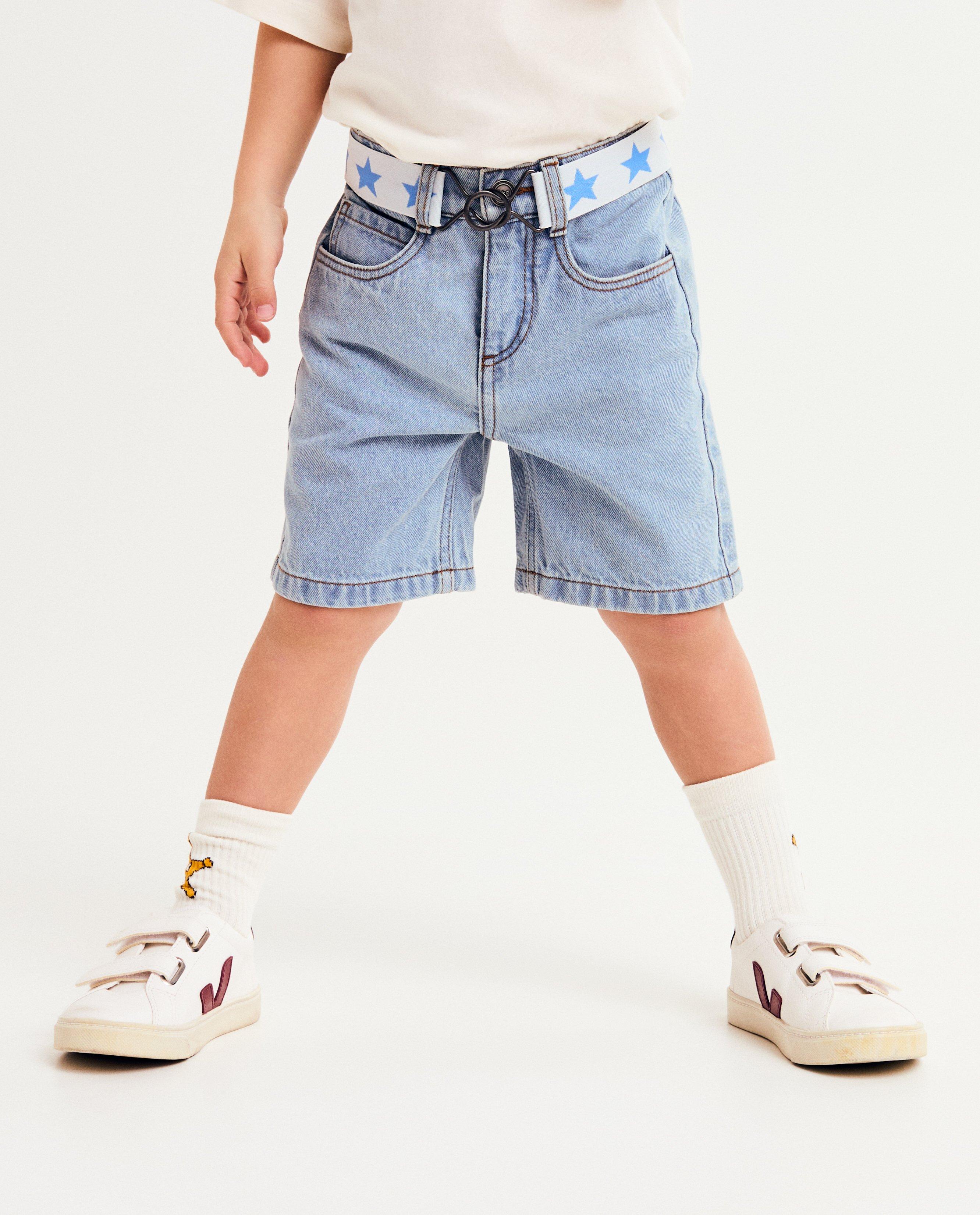 Pantaloni scurți din denim Fred + Ginger cu curea, unisex, 92-128 albastru deschis