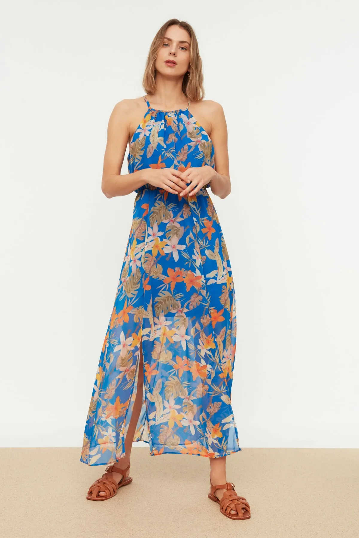 Trendyol Collection  Marineblaues A-Linien-Maxikleid aus Chiffon mit Schlitz und Futter TWOSS20EL1297