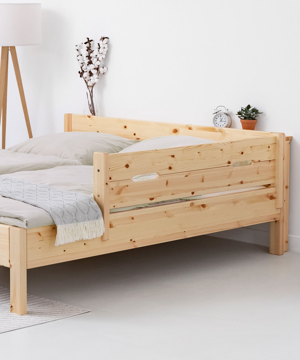 Doppelbett Kiefer 180 × 200 cm